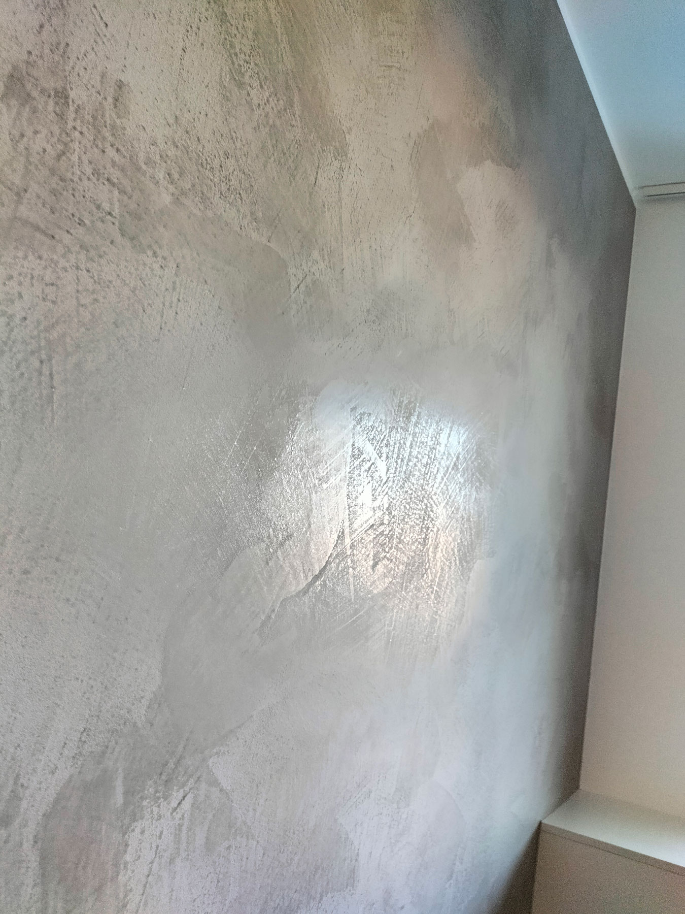 Stefano Peressutti - Il Vostro Pittore - Pittura d’interni ed esterni, decorazioni artistiche e materiche a Tavagnacco (UD)
